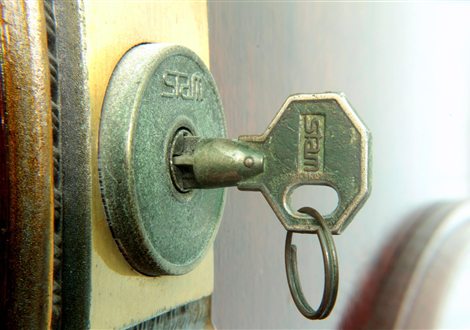Apertura de puertas en Gelida